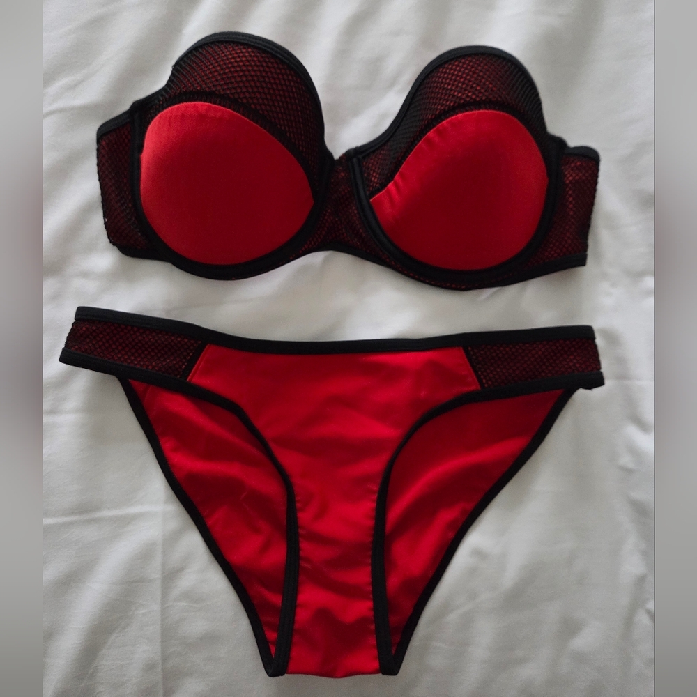 Red and Black Bikini Set Top Large Bottoms Medium